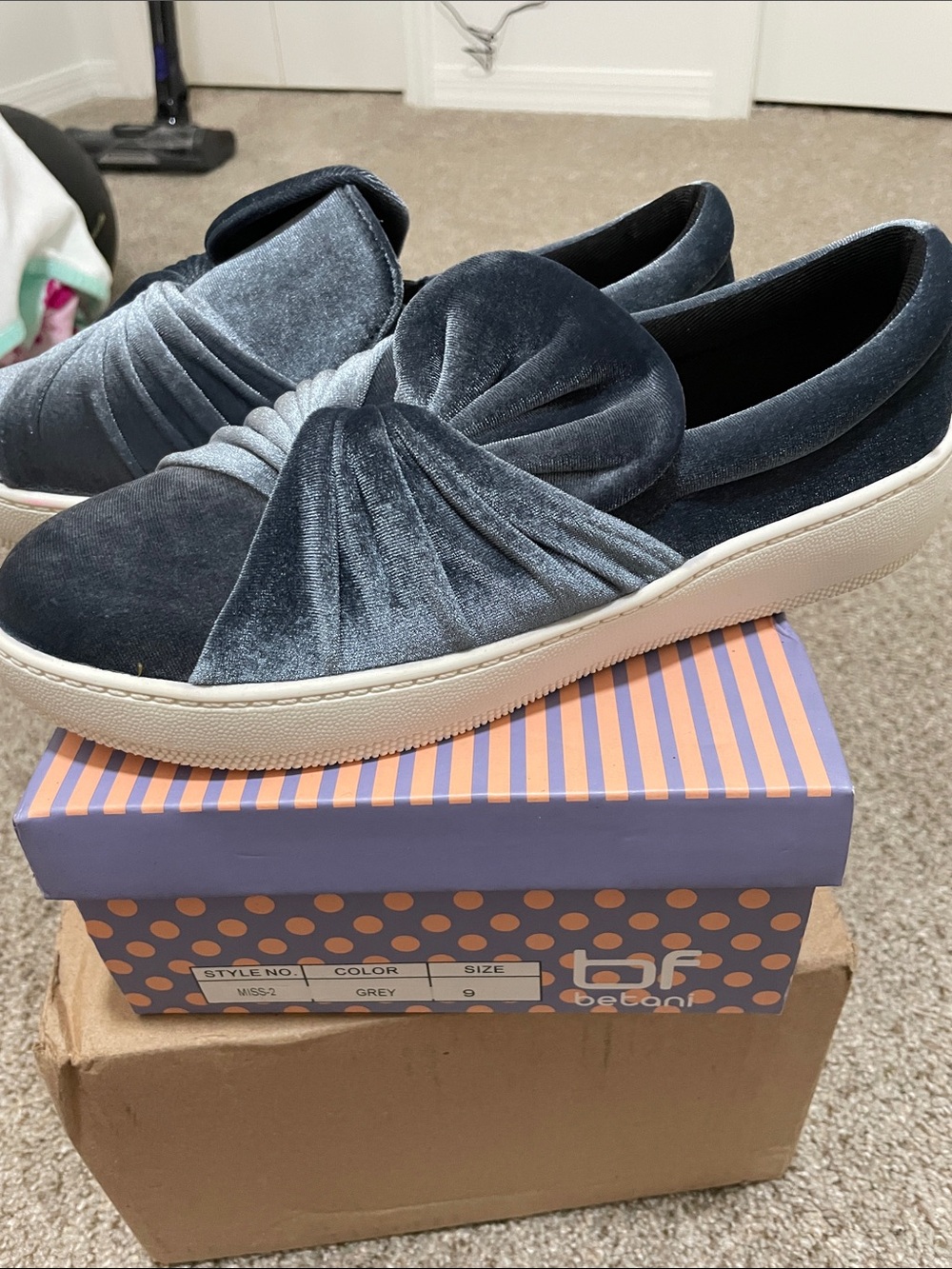 Betani BF Grey Velvet Knot Slip-On Sneakers -NEW